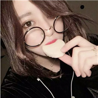 戴眼镜的呆萌女生头像合集 18张可爱软萌女生头像来啦