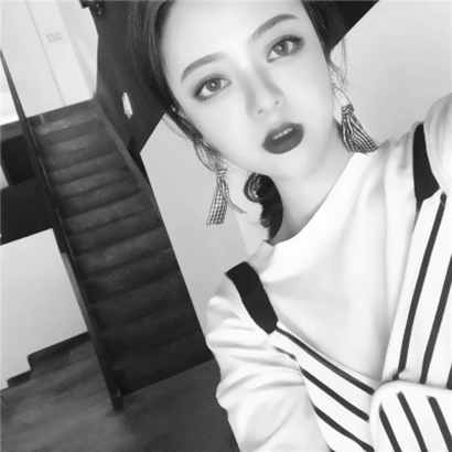 最新暗系女生头像来啦！16张高清黑白暗黑风格图一次看够