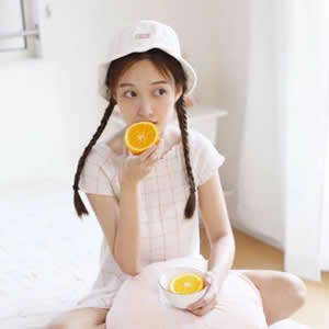 女生清纯文艺头像合集！16张高清好看的文艺美女头像来啦