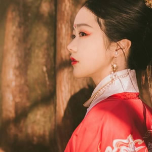 16张高清好看的女生小清新古风唯美头像