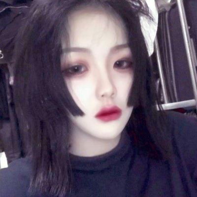 15张高清好看的超酷女生头像 清冷感拉满