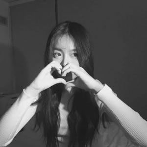 10张高清霸气高冷黑白女生头像 氛围感拉满