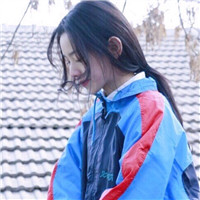 18张氛围感拉满的女生侧面意境头像