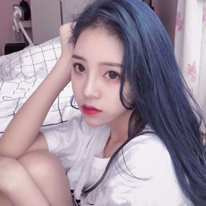 16张高清小清新女生头像 氛围感拉满的日常穿搭头像合集