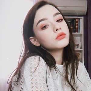 微信女生欧美霸气头像 12张高清时尚款合集