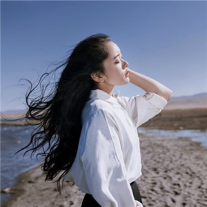微信长发美女真人头像合集 12张唯美意境款