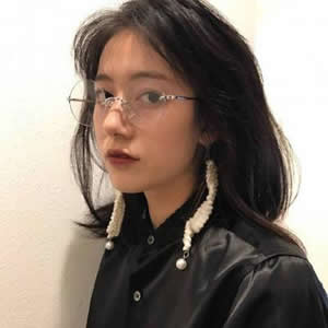 戴眼镜的女生头像来啦！14张高清新潮又好看的图直接存