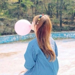 微信唯美女生背影头像 12张高清好看的女生背影头像图