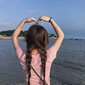 女生蓝天大海唯美头像合集 15张高清图上线