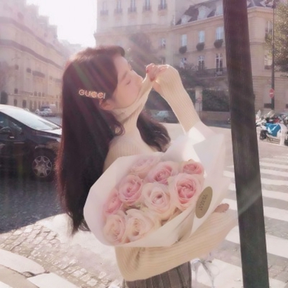 25张高清小清新风格女生微信头像 氛围感拉满