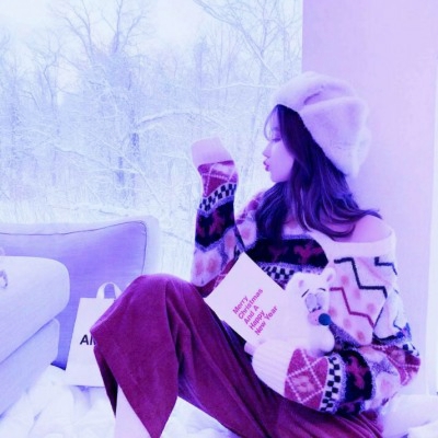 33张高清紫色高贵女生真人头像 氛围感拉满的QQ头像合集