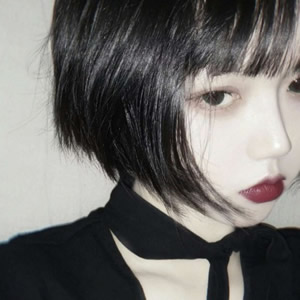 16张高清帅气女生短发QQ头像 直接拿来用