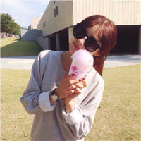 18张高冷霸气戴墨镜女生头像 自带气场的酷飒女孩头像合集