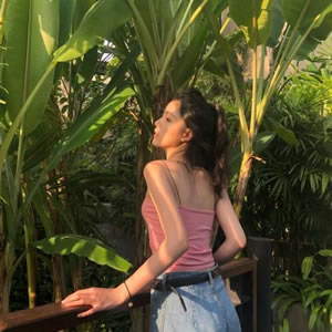 11张高清森系清新感阳光女生头像合集