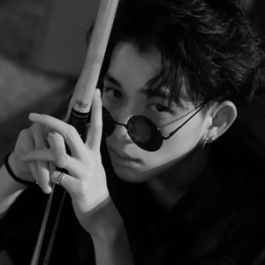 男生超拽冷酷霸气头像合集！14张高清微信头像直接用