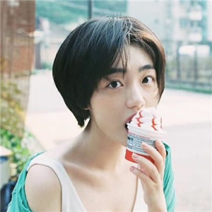 12张氛围感拉满的女生伤感意境头像合集
