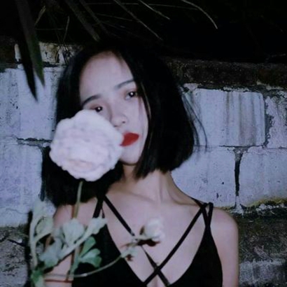 18张高清好看的短发清纯女生头像合集