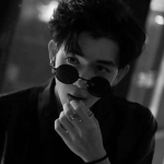 男生超拽冷酷霸气头像合集！14张高清微信头像直接用