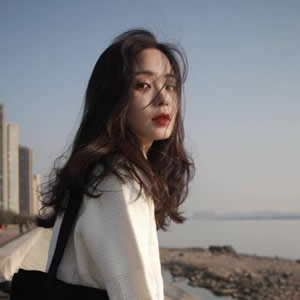 16张高清成熟气质女生头像 好看又有韵味的女生头像合集