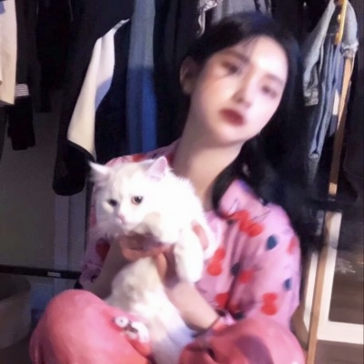 16张高清超拽QQ女生头像 酷感拉满的女生头像合集