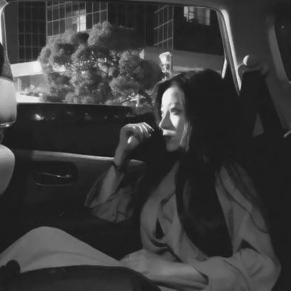 13张高清霸气黑白伤感女生QQ头像合集