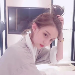快手网红时尚女生QQ头像 16张好看又时髦