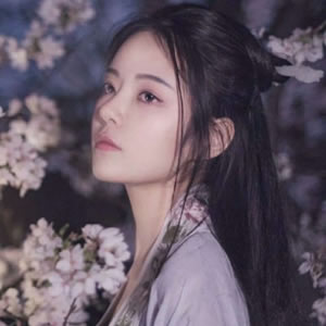 12张超绝中国古风动漫女生头像，氛围感拉满