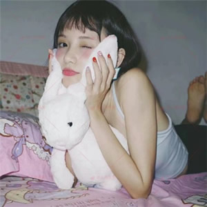 女生简单气质高清头像合集 共16张