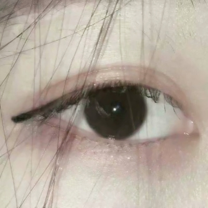 单眼半脸丧系女生头像合集 11张高清伤感素材