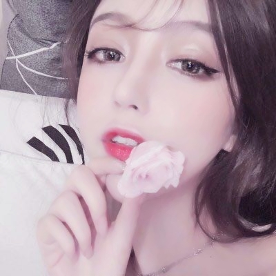 白富美风格微信头像合集 14张高清好看的女生头像分享