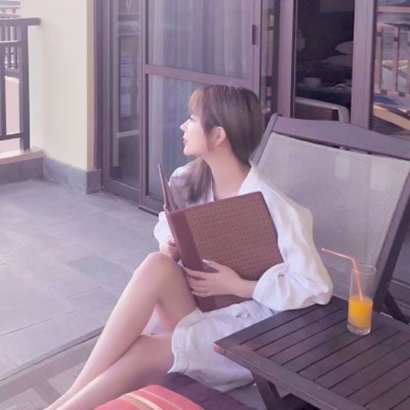 30张成熟清新又带霸气感的女生头像 高清质感拉满