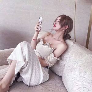 12张尽显女人味的气质微信头像 性感小姐姐专属款