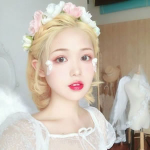 12张高清个性唯美女生微信头像 挑一款当头像刚好