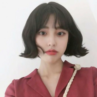 气质感拉满！8张高清好看的气质女生头像精选