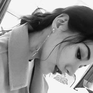 超拽霸气高冷女生头像 16张高清无水印合集