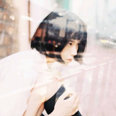 女生幻影头像合集 22张高清意境感拉满的女生头像