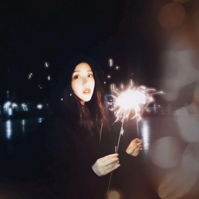 35张优雅有女人味的微信头像 高清好看直接用