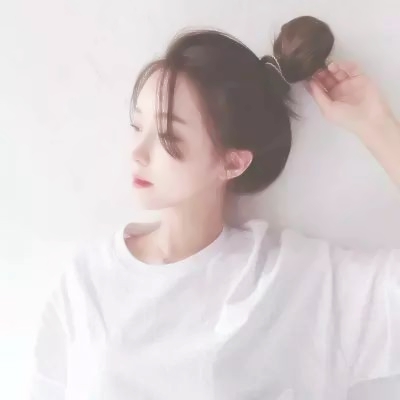 22张干净清爽的白色系纯洁女生头像 高清无修饰