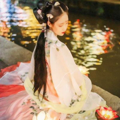 23张高清古装美女头像合集 氛围感拉满的古风女头