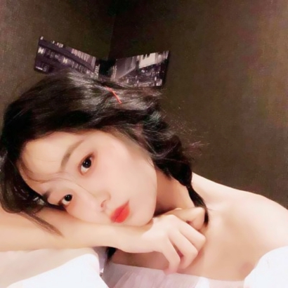 女生高冷成熟微信头像 28张高清有品位款