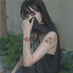 16张高清女生侧脸头像 个性又好看的QQ头像素材