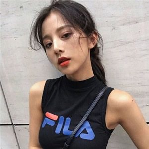 12张高清霸气社会风女生网图头像合集