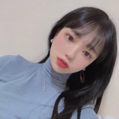 12张氛围感拉满！时尚气质女生高清头像合集