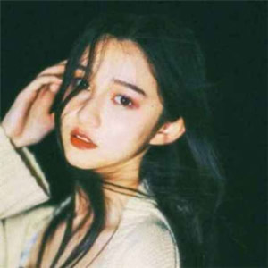 女生简单气质高清头像合集 共16张