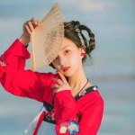 12张超绝中国古风动漫女生头像，氛围感拉满