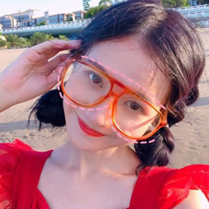 12张高清小清新甜美女生头像 好看又新潮