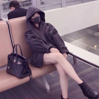 33张清新感网红女生头像 高清潮流美图合集