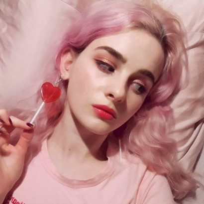 18张高清霸气欧美女生头像 风格飒爽又好看