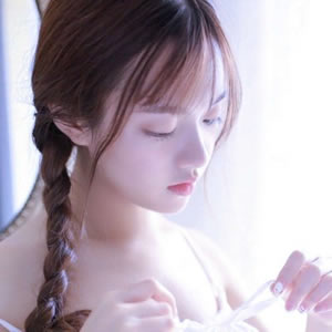 16张高清好看的女生微信头像 清新唯美风格直接存