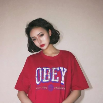 18张高清好看的短发清纯女生头像合集